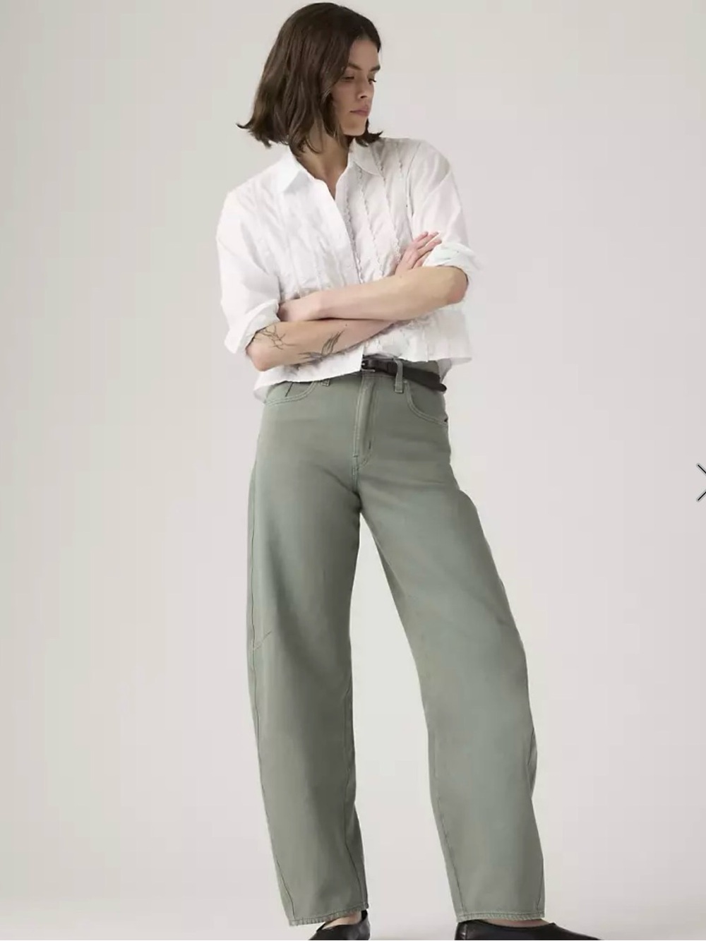 Levi Baggy Dad Barrel Jeans in Washed Laurel Green